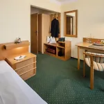Szálloda Zur Post 3*