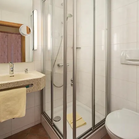 Hotel Zur Post 3*