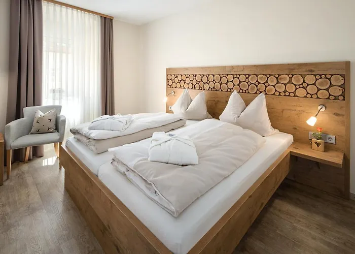 Zur Post Hotel 3*
